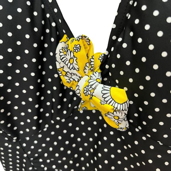 Torrid Polka Dot One Piece Swimsuit 2X Pinup Retro Twee Ruffle Ruched Halter - Picture 2 of 8